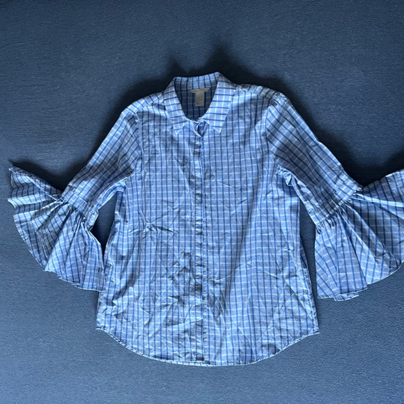NWOT Cotton Button Up Shirt with Ruffled Sleeves - Picture 2 of 11